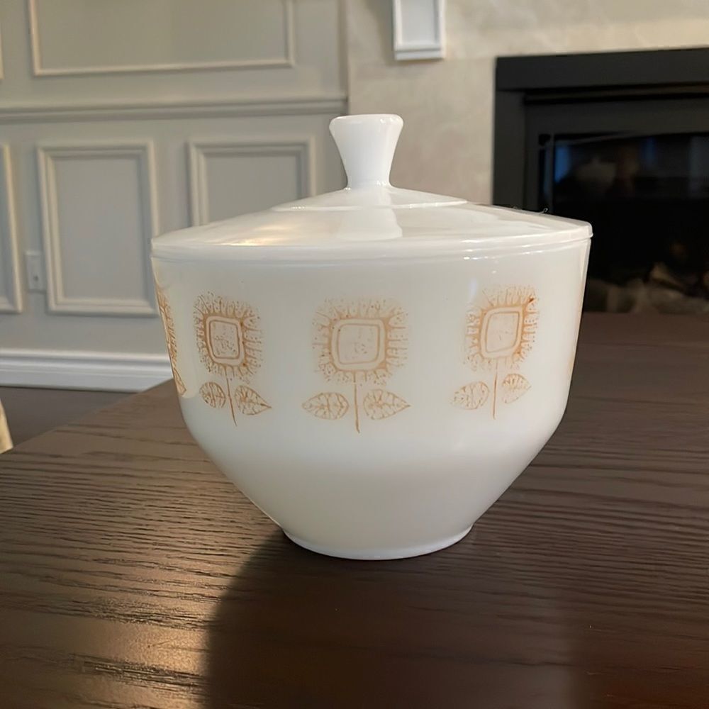 Vintage Federal Milk Glass Cookware, Bowl with Lid, Federal Glass Connoisseur - Picture 1 of 7